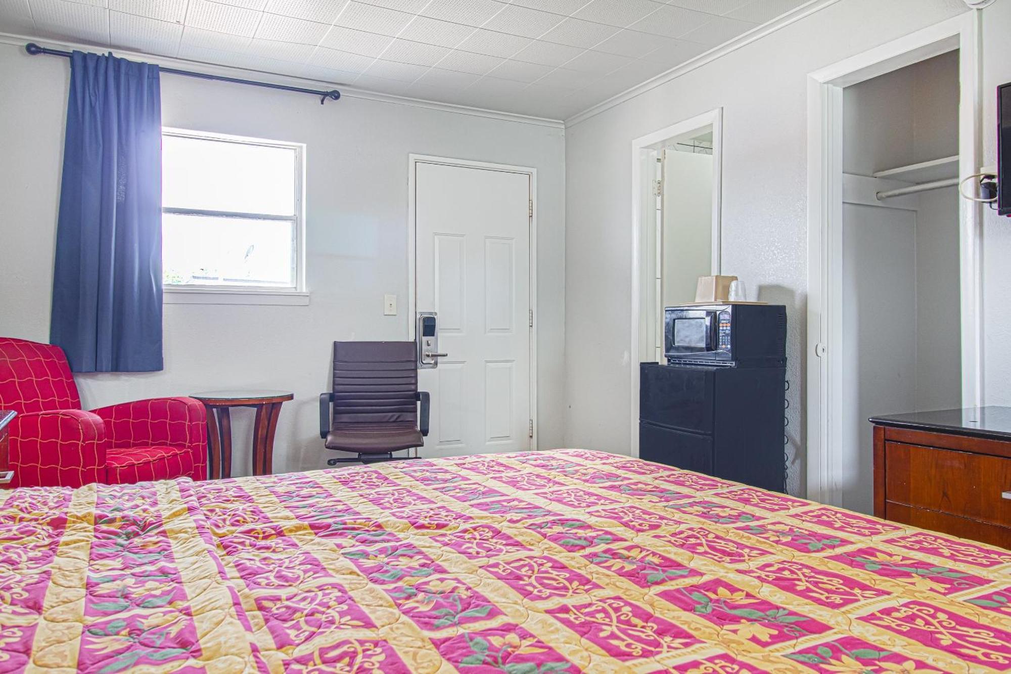 Oyo Hotel Mcalester Ok S Main St Zewnętrze zdjęcie
