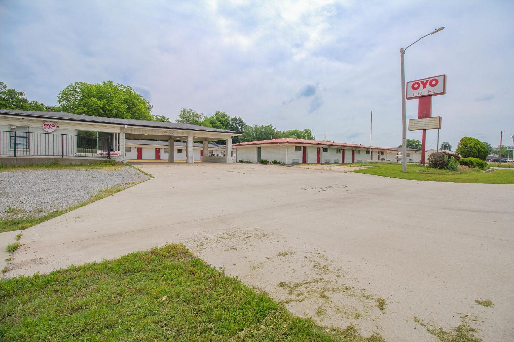 Oyo Hotel Mcalester Ok S Main St Zewnętrze zdjęcie